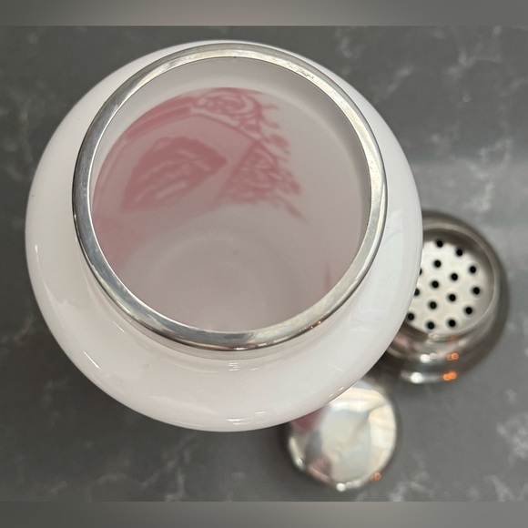 NEW Love Potion No 5 Pink & White Glass Cocktail Shaker Barware - Picture 6 of 6